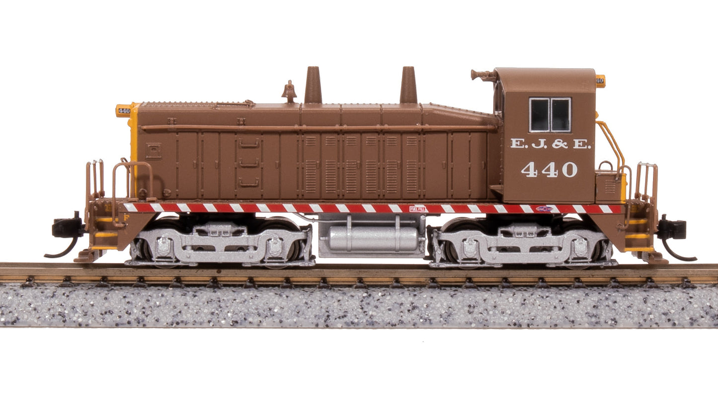 Broadway 7493 EMD NW2, EJ&E 440, Brown & Yellow, Paragon4 Sound/DC/DCC, N