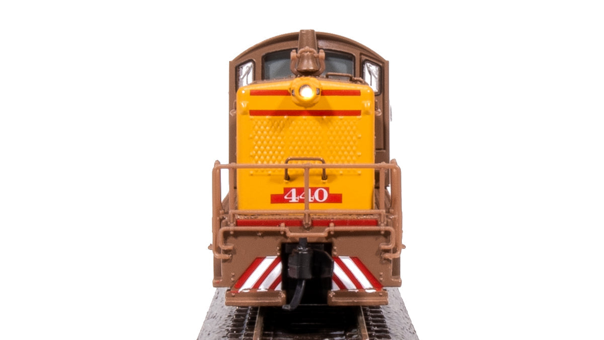 Broadway 7493 EMD NW2, EJ&E 440, Brown & Yellow, Paragon4 Sound/DC/DCC, N