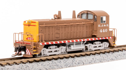 Broadway 7493 EMD NW2, EJ&E 440, Brown & Yellow, Paragon4 Sound/DC/DCC, N