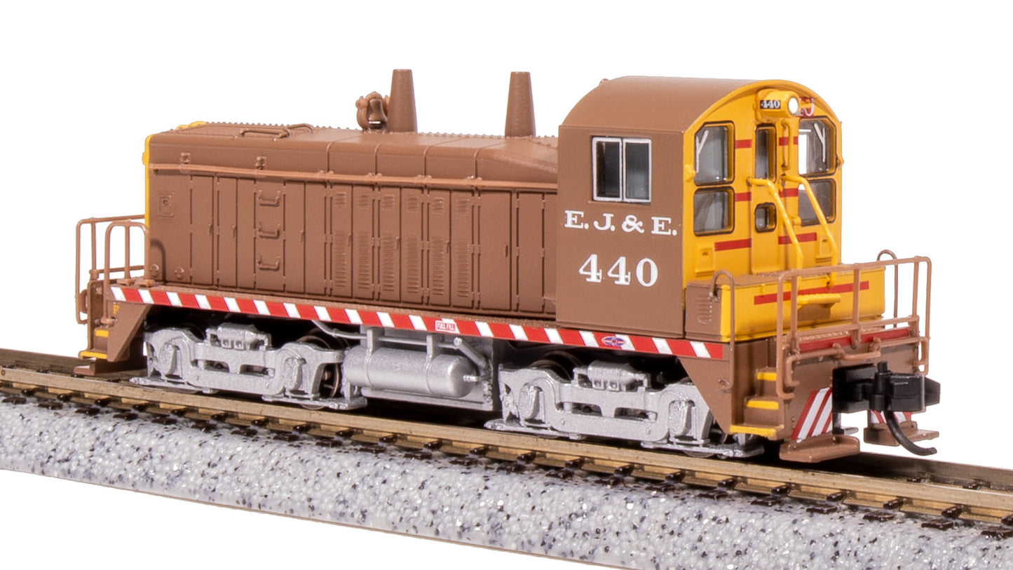 Broadway 7493 EMD NW2, EJ&E 440, Brown & Yellow, Paragon4 Sound/DC/DCC, N